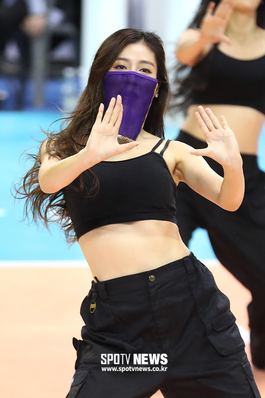 [포토S] 치어리더 김연정, 섹시한 복근
