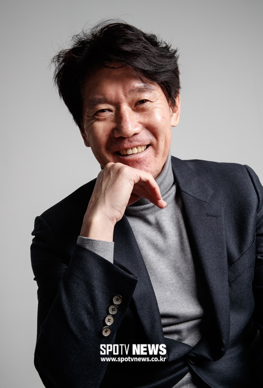 [이재국의 직선타]①'강철야구' KT 이강철 감독 "내 인생은 항상 두 번째였지만…"