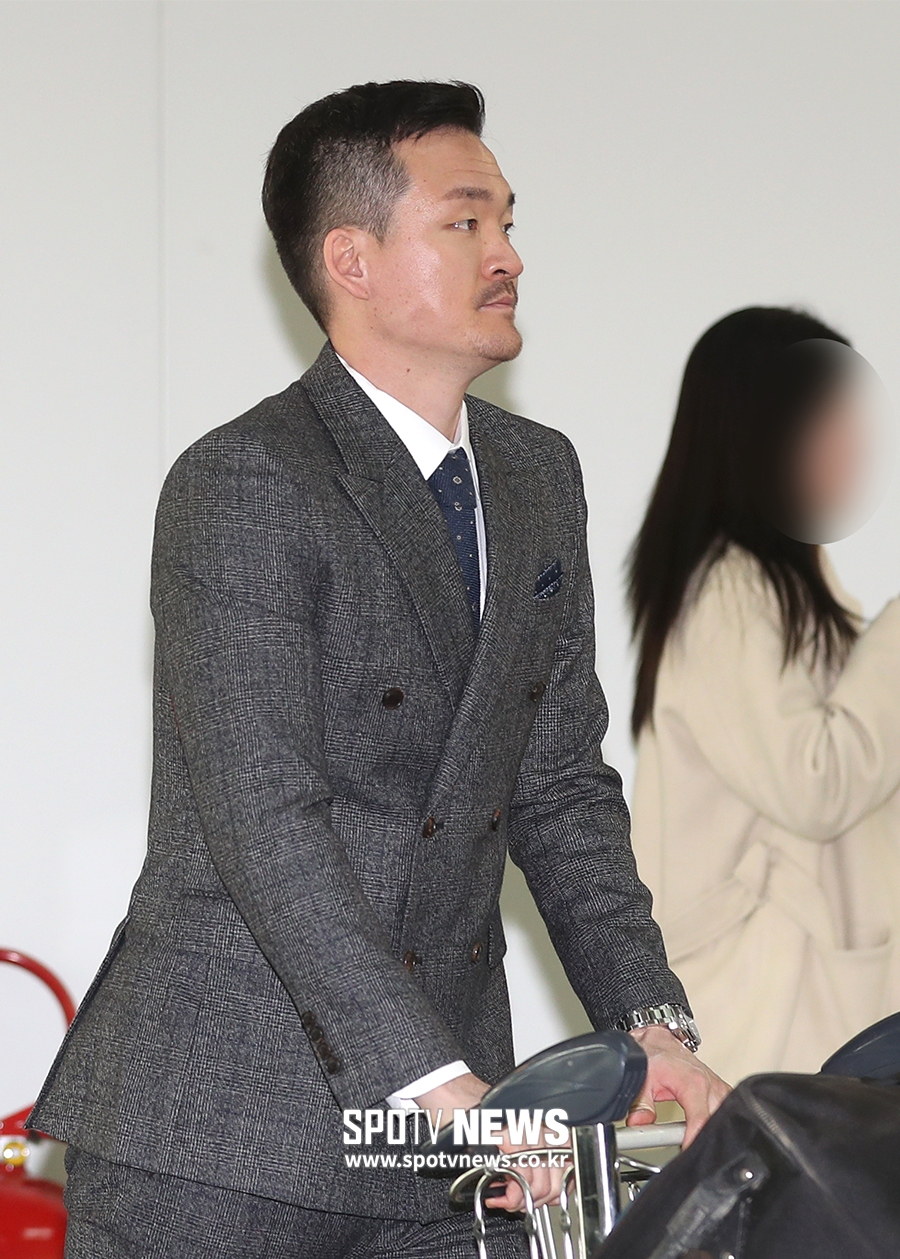 [포토S] 원종현, 깔끔한 슈트 패션