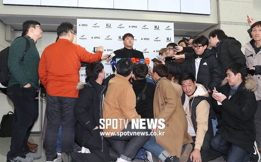[포토S] 류현진, 코리안 몬스터 향한 뜨거운 취재 열기