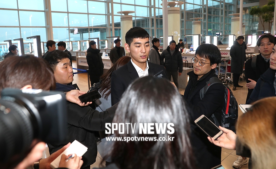 [포토S] 이정후 향한 열띤 취재 열기
