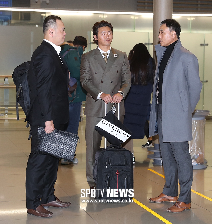 [포토S] 송창식-안영명-송진우 코치, 영화 신세계 느낌