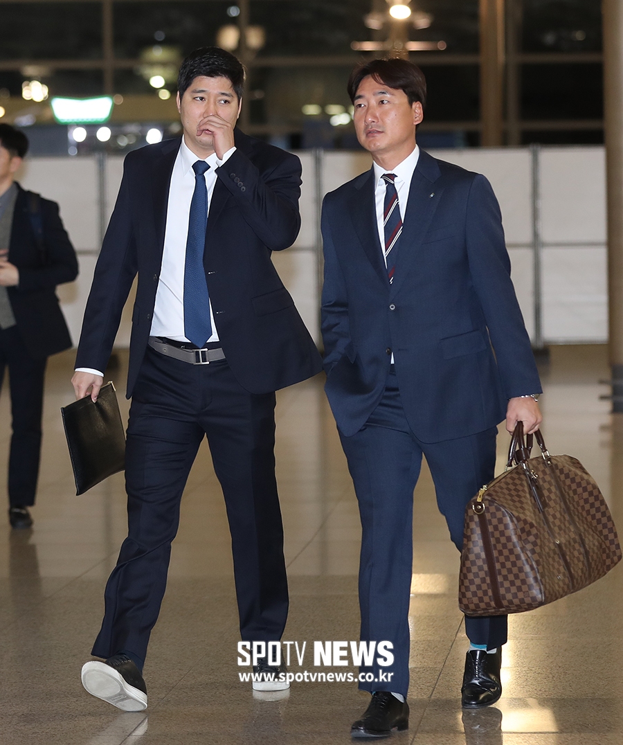 [포토S] 장원준-정재훈 코치, 오키나와로