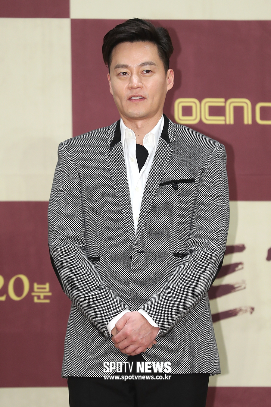 [포토S] 이서진, 국민 앵커로 변신