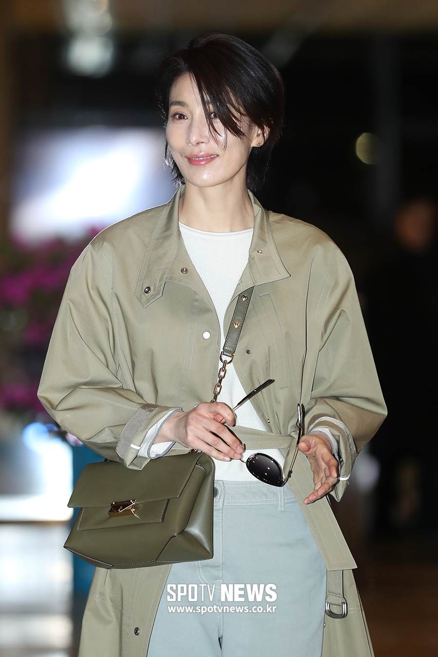[포토S] 김서형, '도쿄로 화보 촬영 가요~'