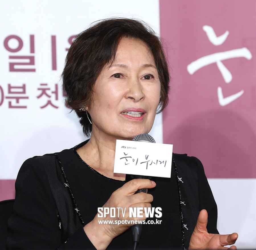[포토S] 김혜자, "어떤 드라마와도 비슷하지 않은 드라마"