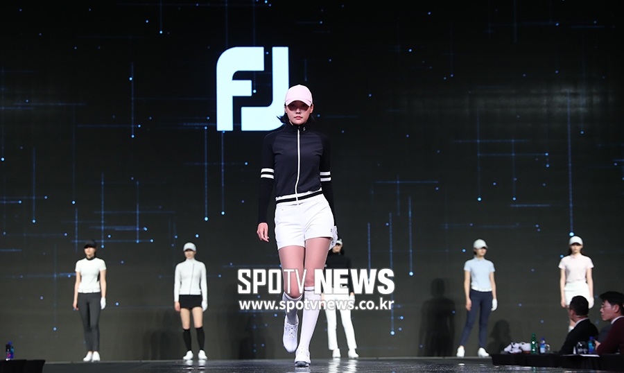 [포토S] FJ 쇼케이스 런웨이