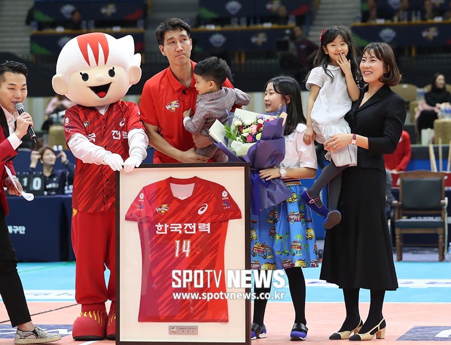 [포토S] 권영민 은퇴식