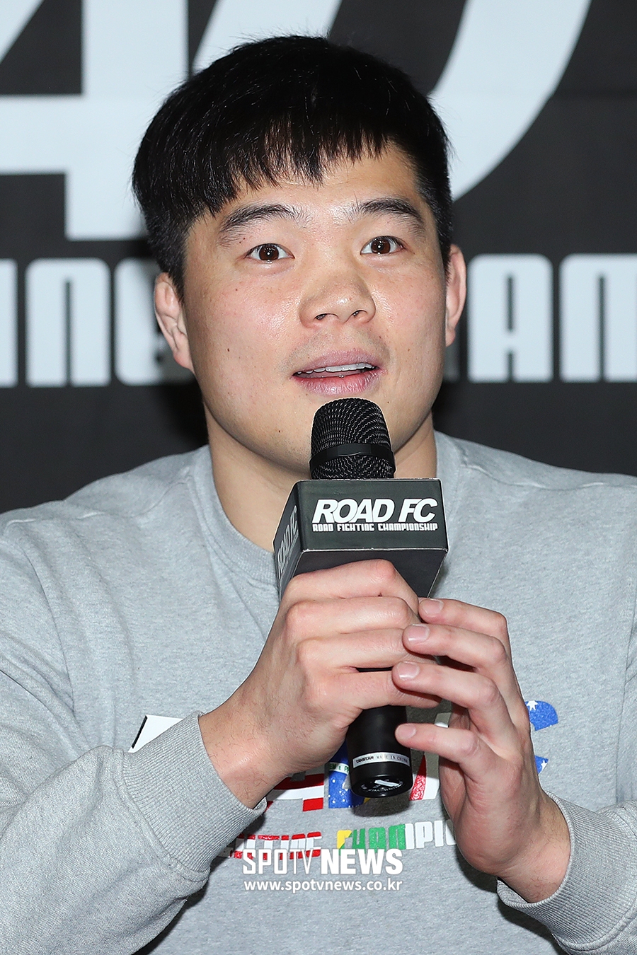 [포토S] 인사말 하는 로드FC 김대환 대표
