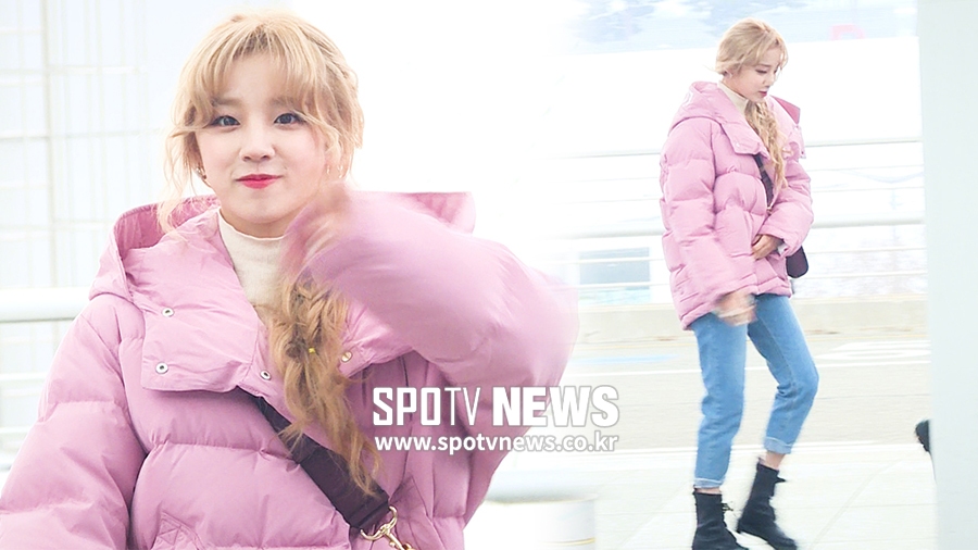 우기 출국, '이렇게 귀여우기 있기?'  [공항패션]