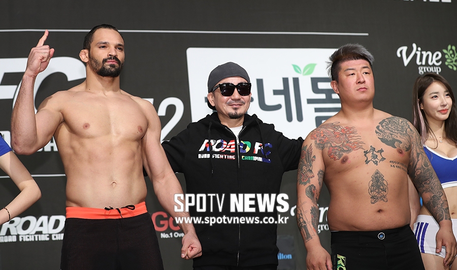 [포토S] 미첼 페레이라-김대성, 기대되는 무제한급 경기