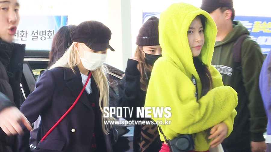 마마무 출국, '맘무`s 뭔들' [공항패션]