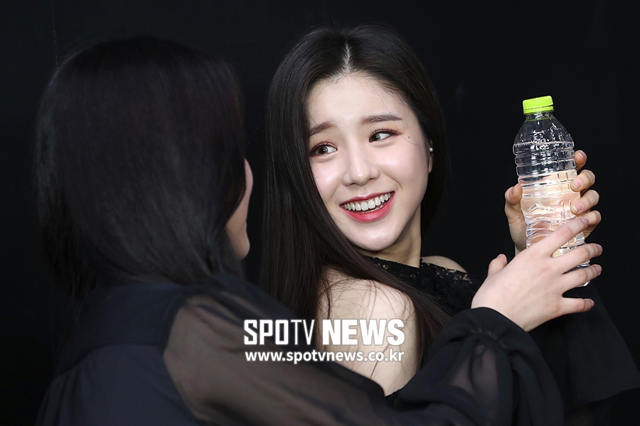 [포토S] 이달의 소녀 희진, '음료 CF 노려요'