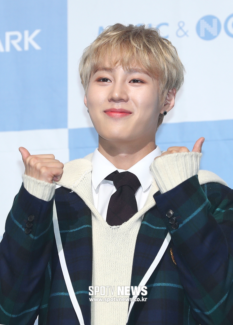 [포토S] 하성운, 구름 왕자 솔로 출격!