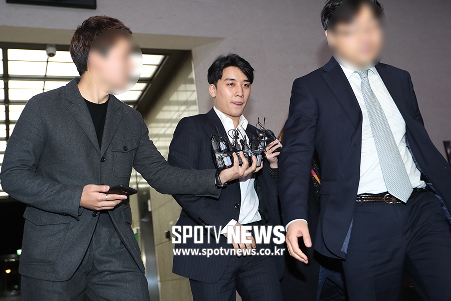 [포토S] 8시간 30분 밤샘 조사 마친 승리