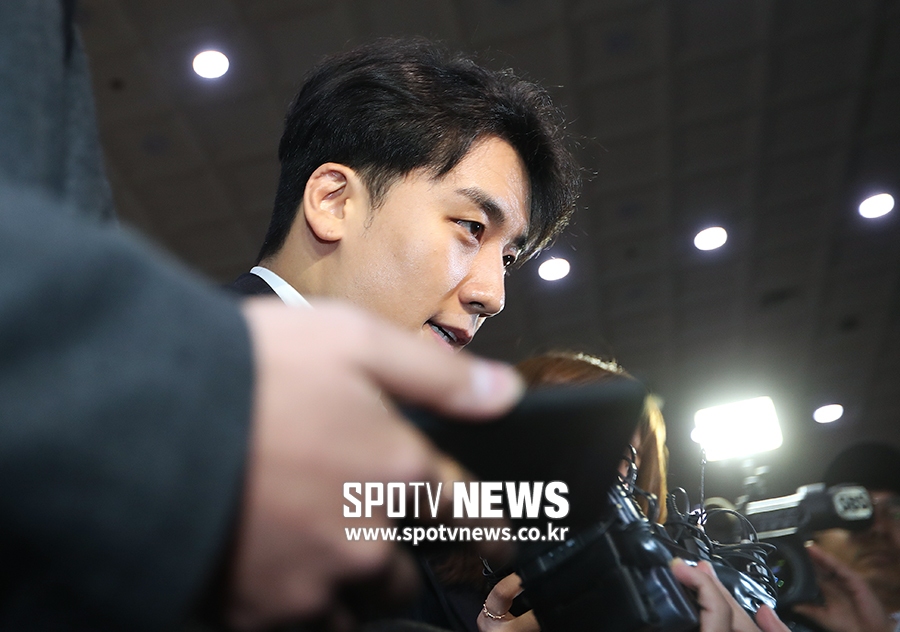 [포토S] 승리, 모든 의혹 부인하며 경찰서 나서
