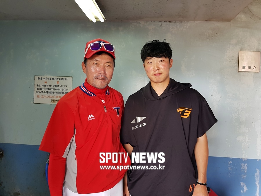 [스포츠타임 오키나와] "우리 얼마만이지?" 김민호-김성훈 부자 상봉한 날