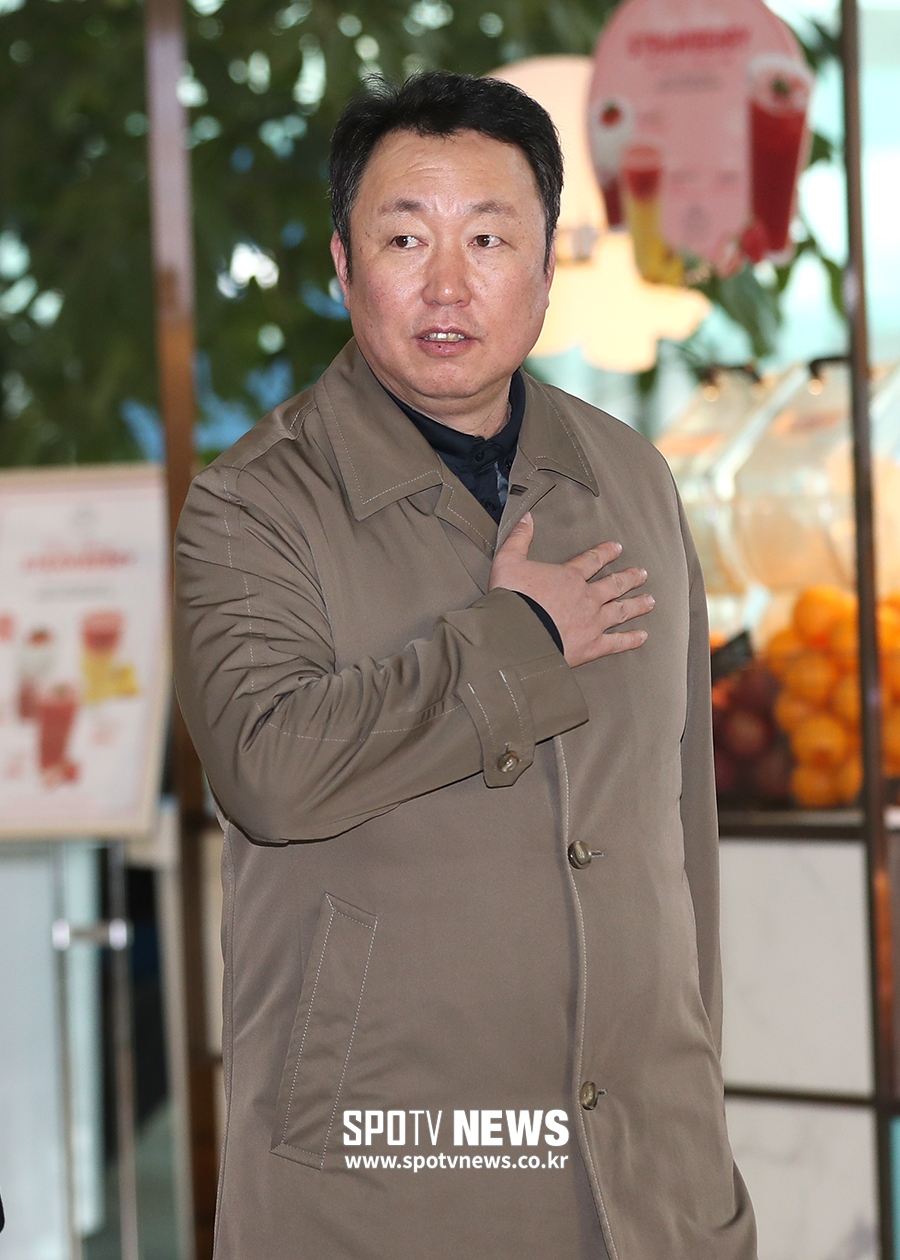 [스포츠타임 오키나와] 차명석 단장 "김민성 사인&트레이드 논의 사실…5일 발표"