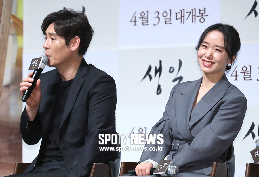 [포토S] 설경구, "전도연, 18년 전과 똑같아"