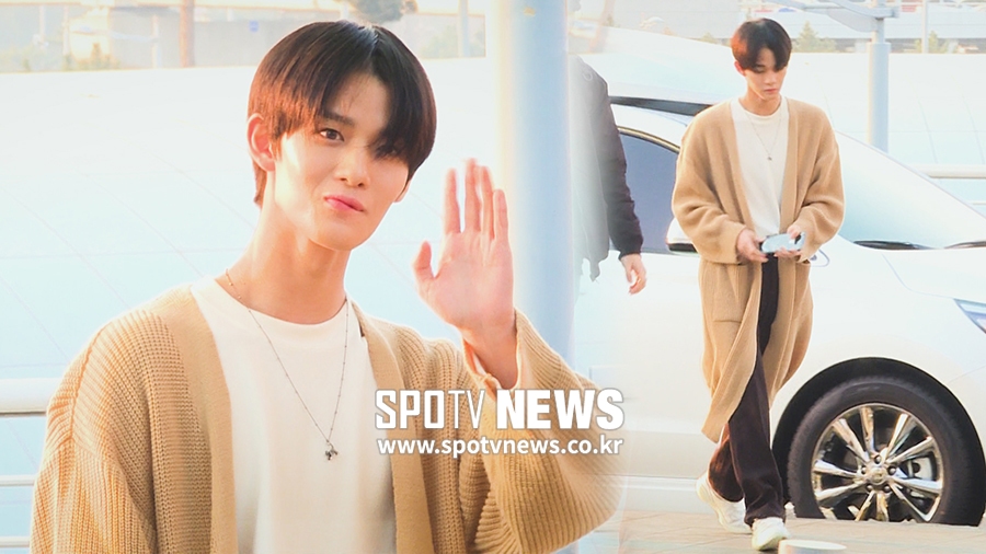 배진영 출국, '남친패션 종결자' [공항패션]