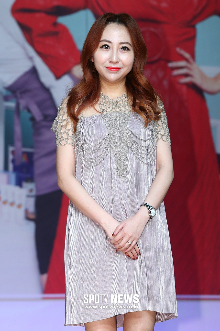 [포토S] 포즈 취하는 리웬웬