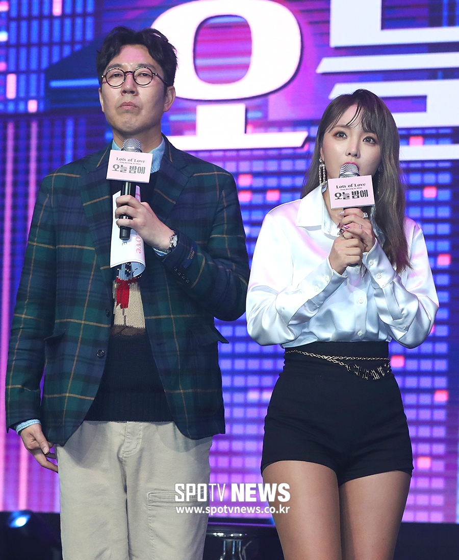 [포토S] 김영철, 홍진영 지원 사격!