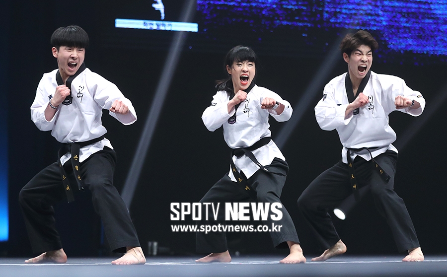 [포토S] 이재준-안정현-장한별, 힘찬 기합!