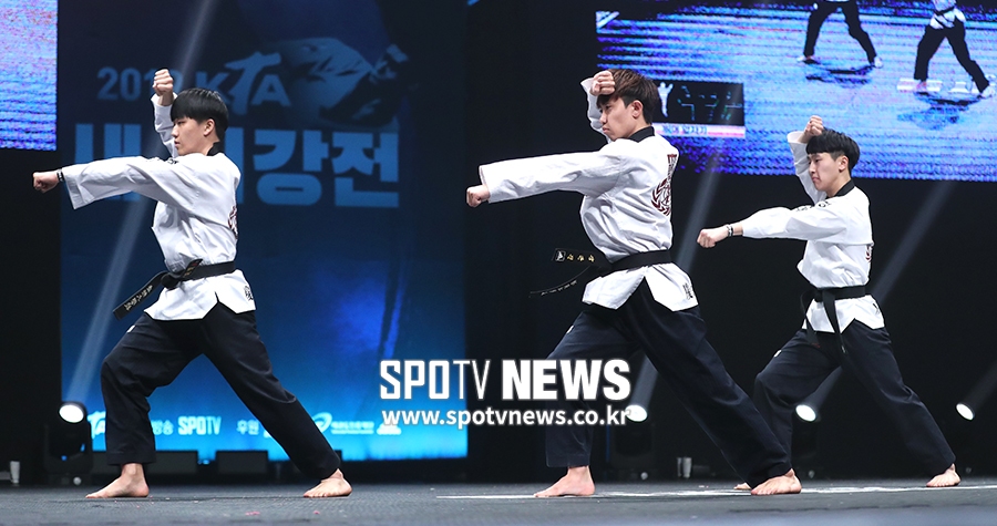 [포토S] 임승진-강민서-강완진, 태권도 정신