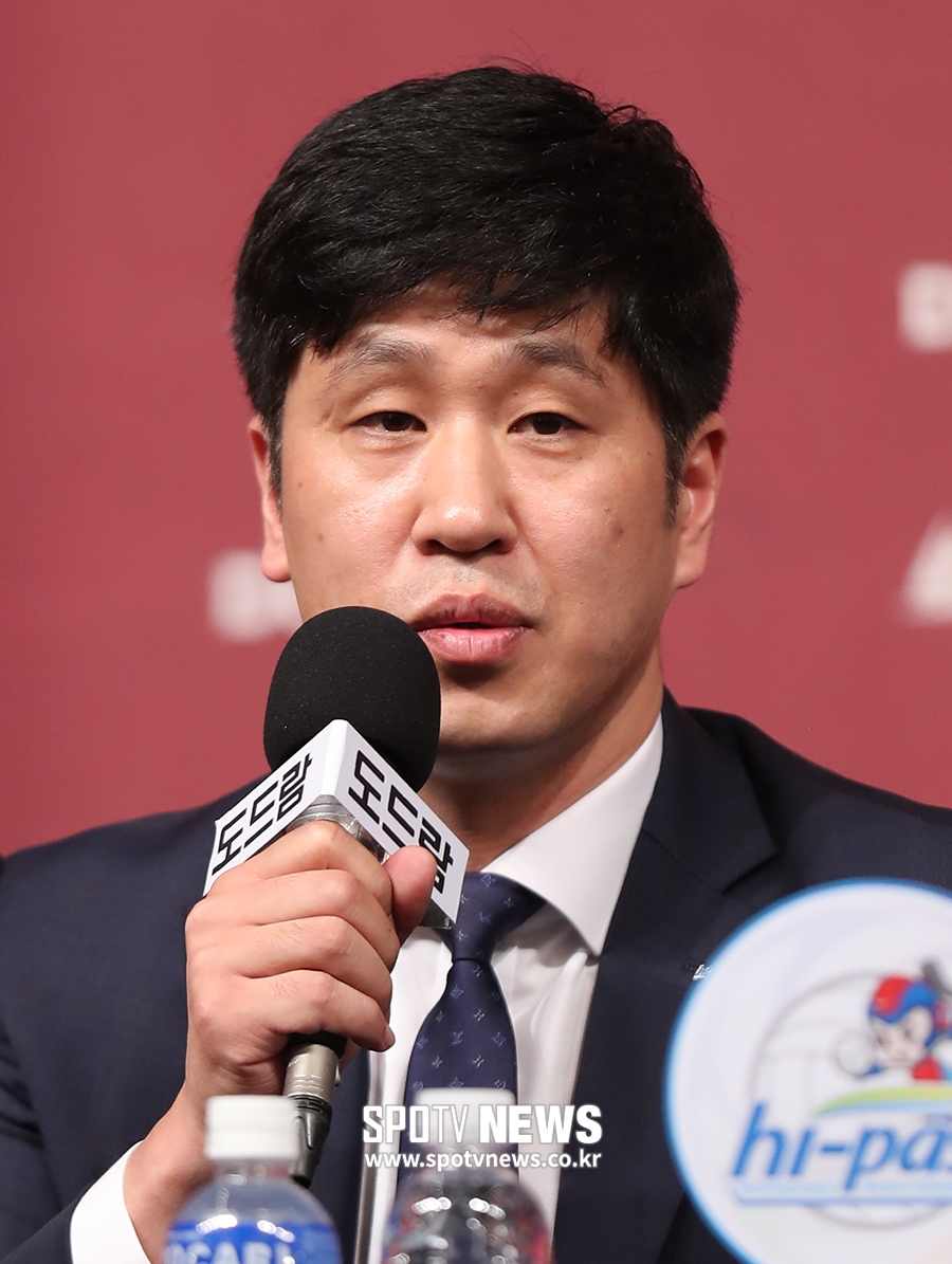 [포토S] 출사표 밝히는 김종민 감독