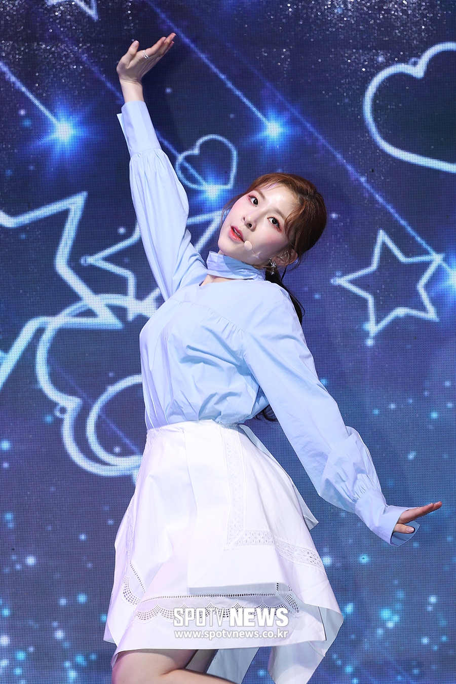 [포토S] 공원소녀 민주, 두 팔을 활짝~
