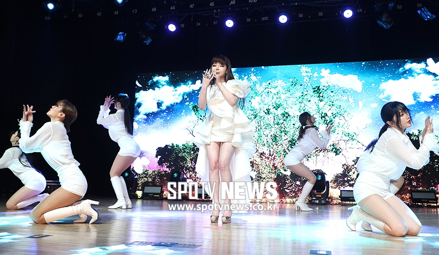 [포토S] 박봄, 그리웠던 무대