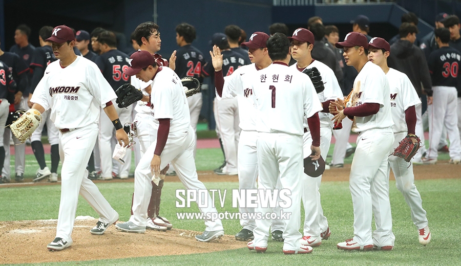 [포토S] 키움, 롯데에 4-3 역전승