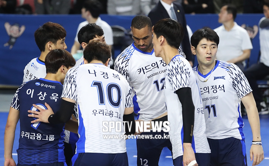 [포토S] 우리카드, 'PO 1차전 무조건 잡고 간다'