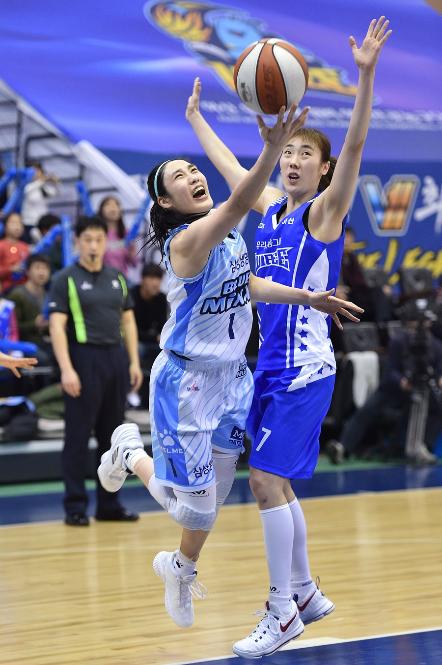 [WKBL PO] '챔프전 진출' 삼성생명, PO 3차전서 우리은행에 역전승…우리은행 7년 연속 챔프전 우승 좌절