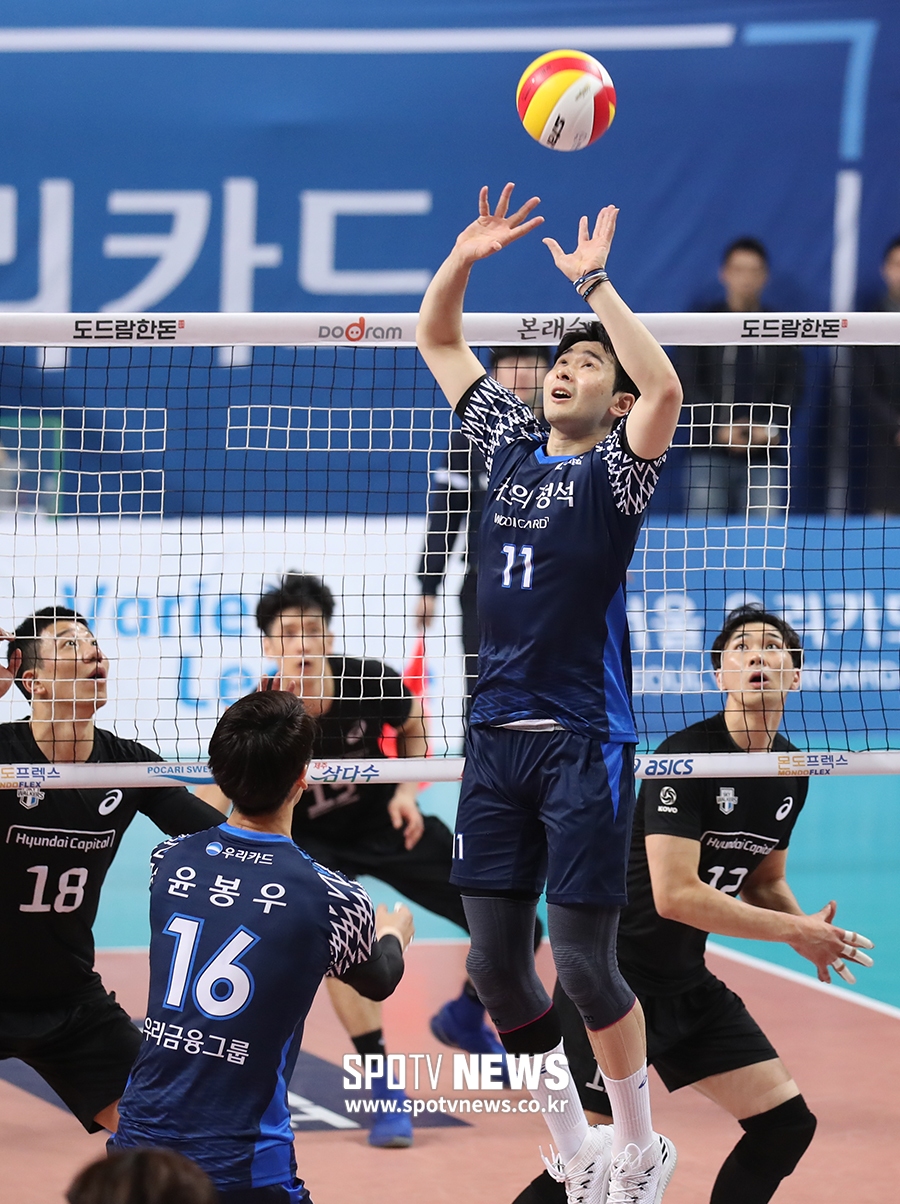 [포토S] 노재욱, 옛 동료들 속이는 토스