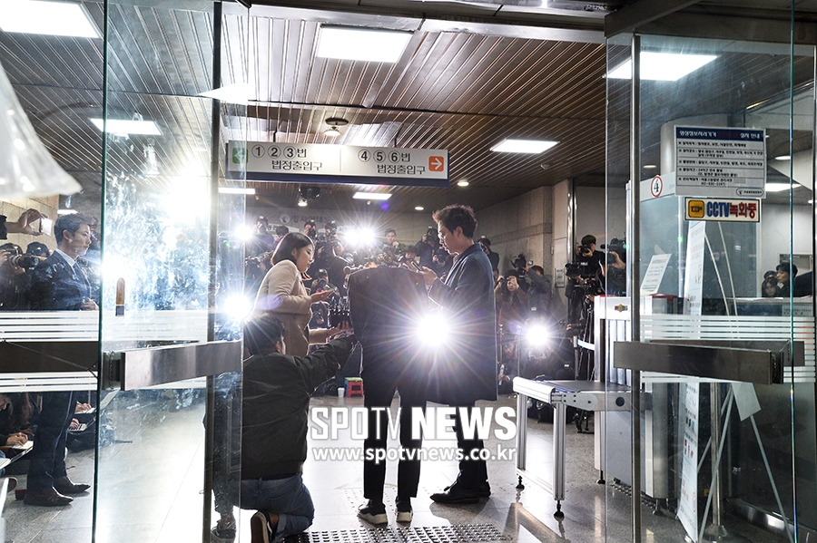 [포토S] 정준영에 몰린 눈