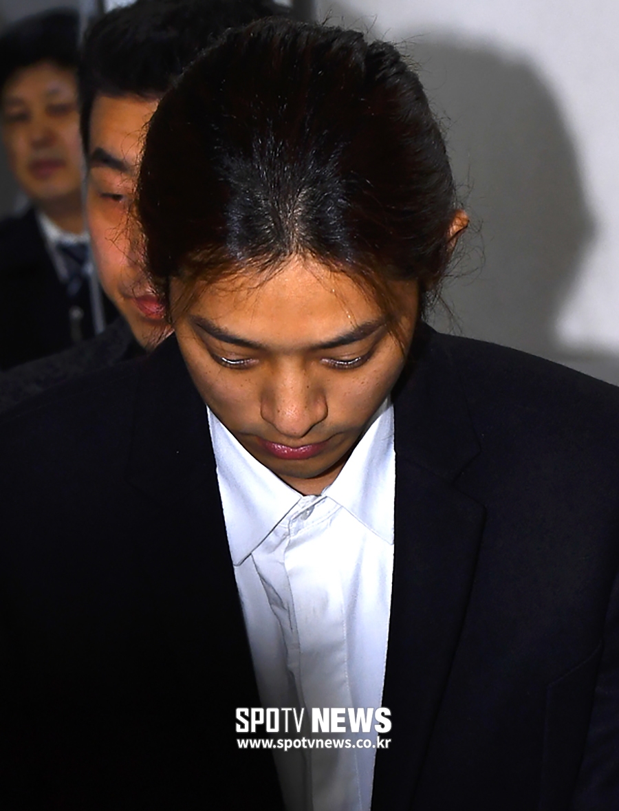 [포토S] 정준영, 어둠 속으로