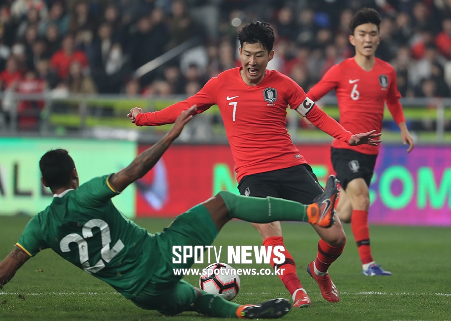[포토S] 손흥민, 날렵한 드리블
