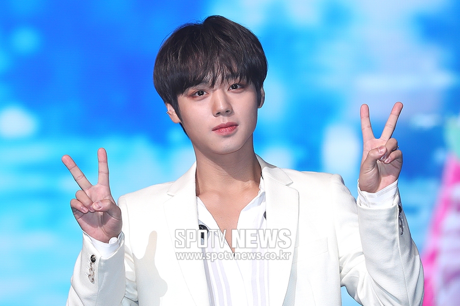 "혼자서도 잘해요"…박지훈, '솔로'라는 다른 이름으로 '저장' [현장종합]