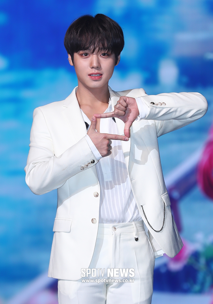 "남성미 장착"…박지훈, 다른 이름으로 '저장' 성공