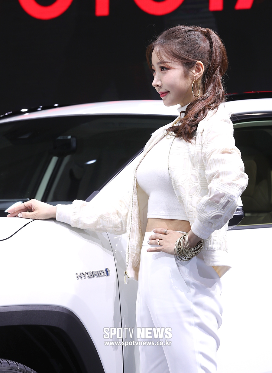 [포토S] 레이싱걸 유다솜, 풍만한 볼륨감