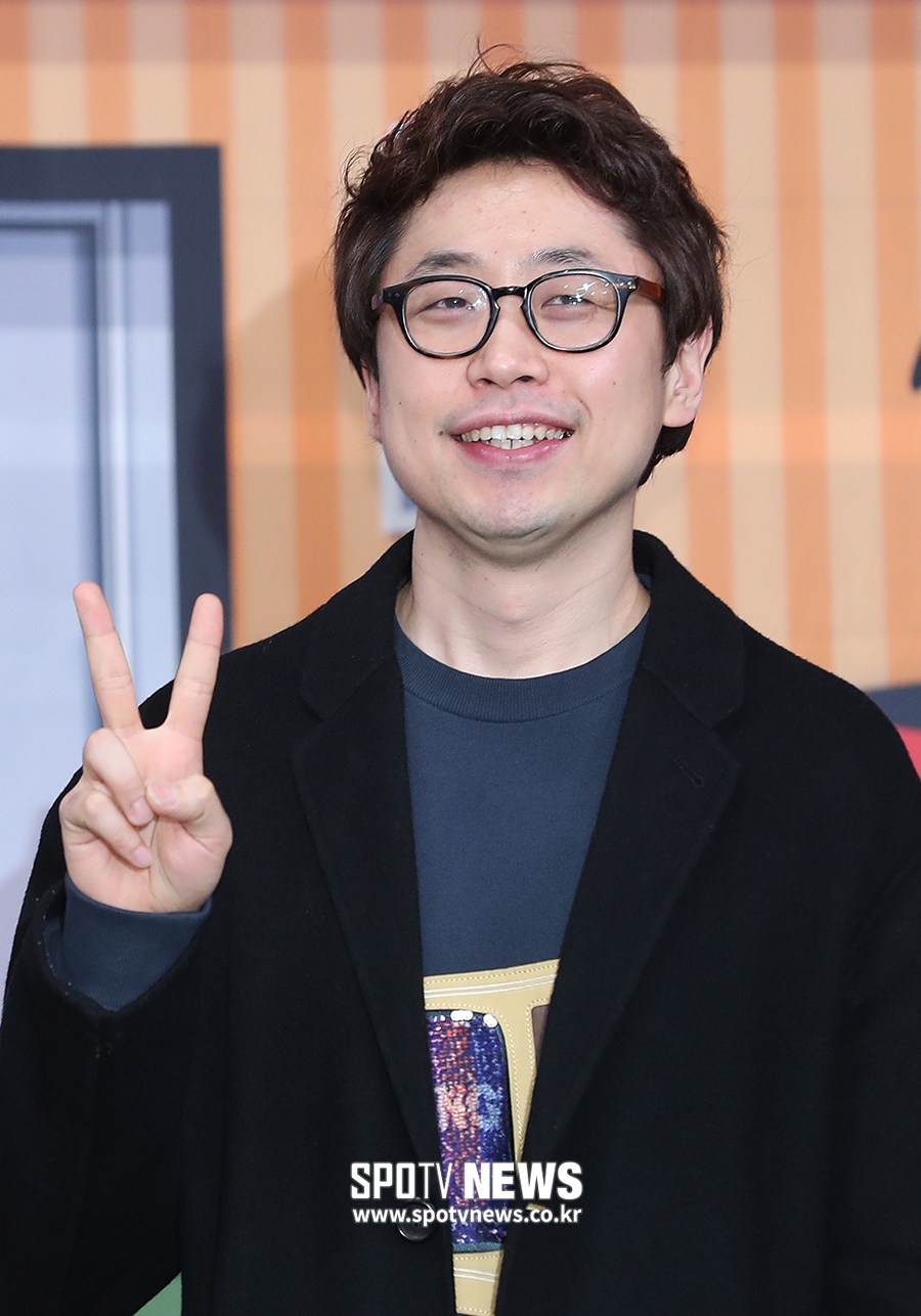 [포토S] 권해봄, 모르모트 PD의 어색한 미소