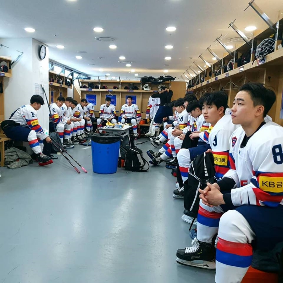남자 아이스하키 U-18 대표팀, 세계선수권 D2A 우승 도전