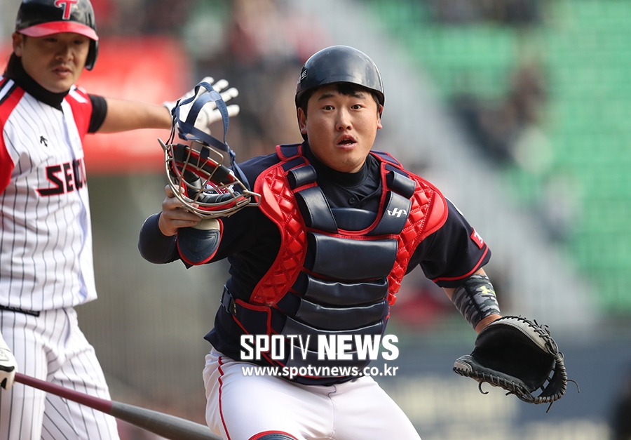 [포토S] 김준태, '공은 어디에'