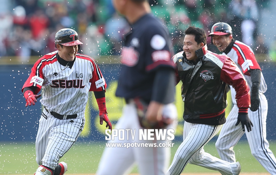 [포토S] 유강남, '오늘의 주인공은 나'
