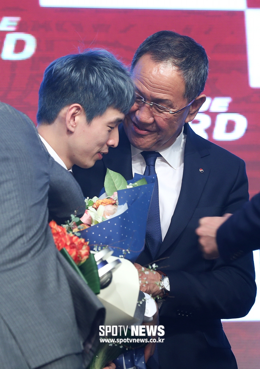 [포토S] 박기원 감독, '우리 선수 수고했다~'