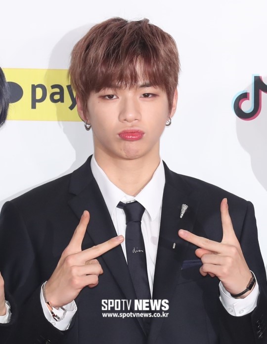 강다니엘-LM 전속계약 분쟁, 홍콩 40대女 설모씨와 원회장이 배후?[종합]