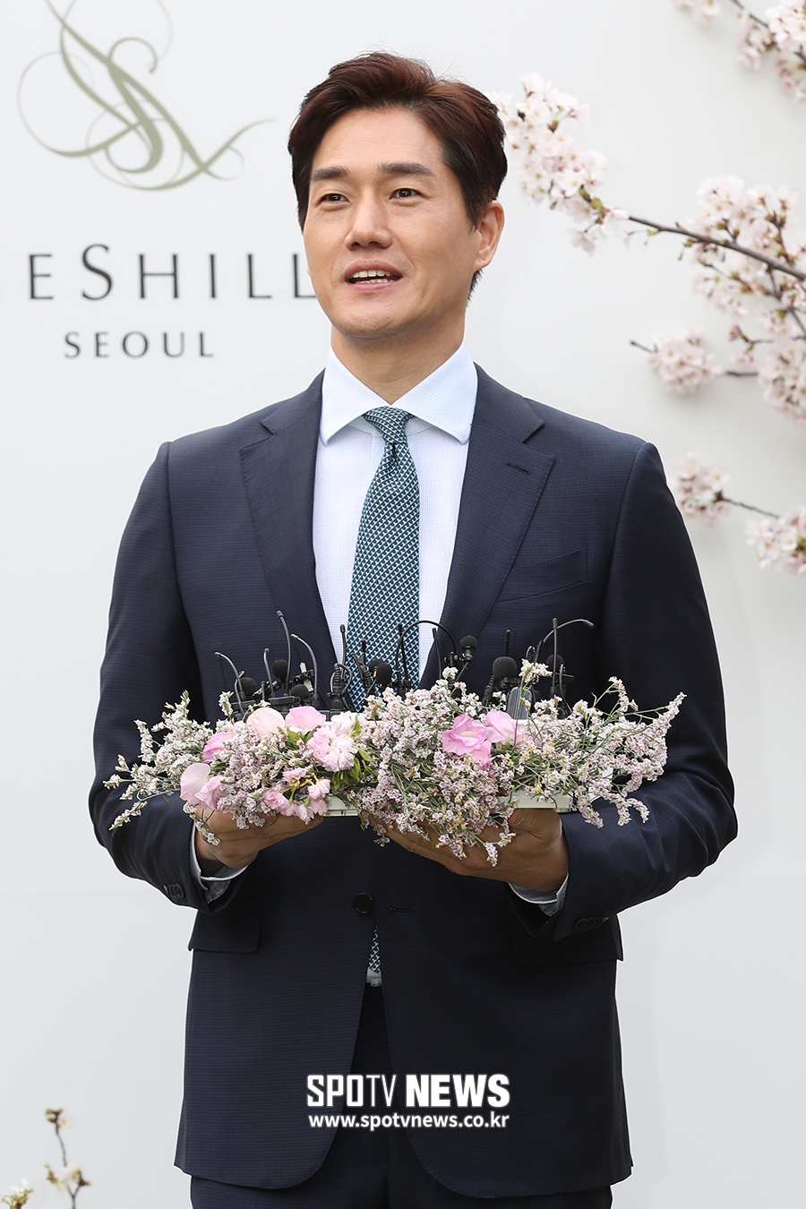 [포토S] 이정현 결혼식 참석한 유지태
