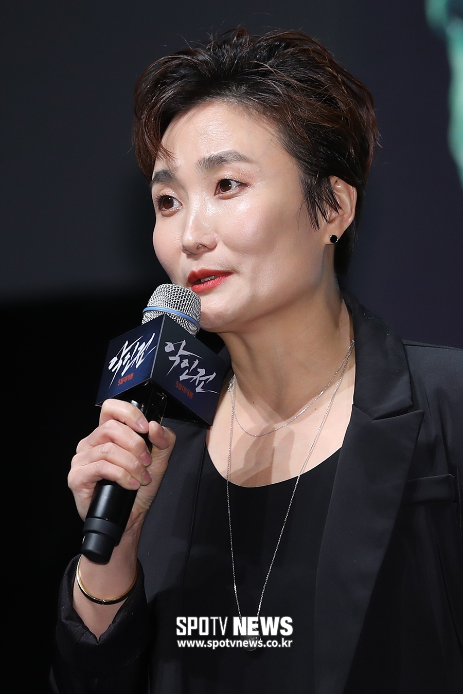 [포토S] 박경림, 강렬한 스타일링