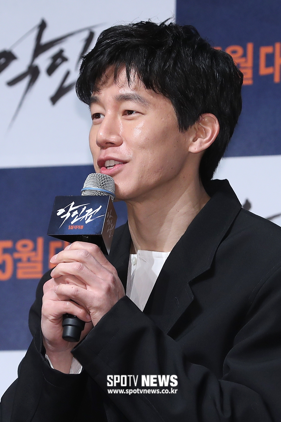 [포토S] 김무열, 윤승아 사랑 받아 점점 멋있어지는 얼굴